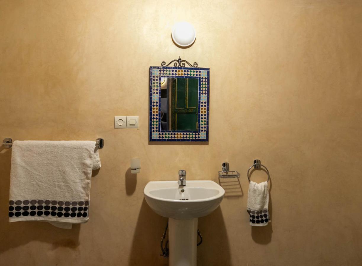Riad Qamar Fez Luaran gambar